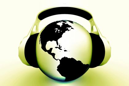 podcast-world1
